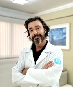 Dr. Gustavo Bandeira