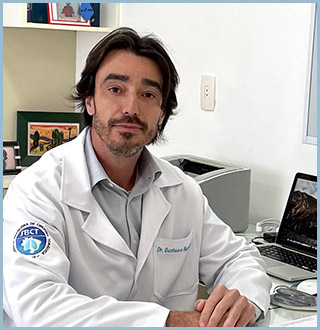 Dr. Gustavo Bandeira